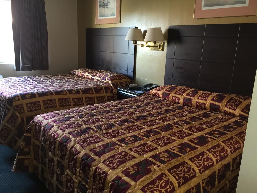 Mountain Inn オンタリオ 部屋 写真